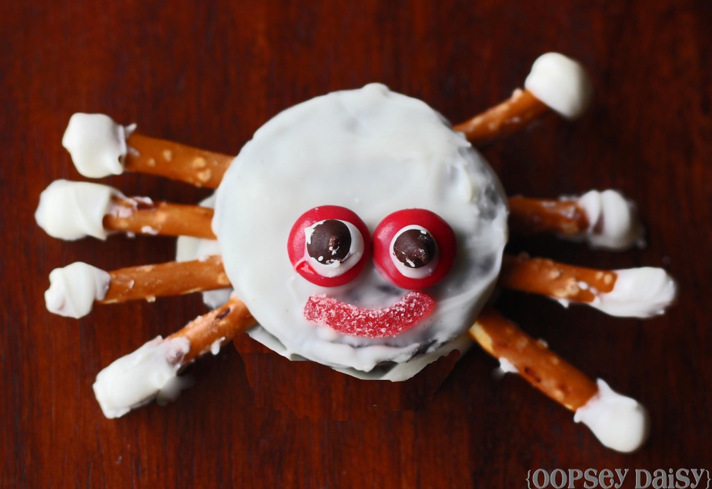 spider oreos_m&m eyes