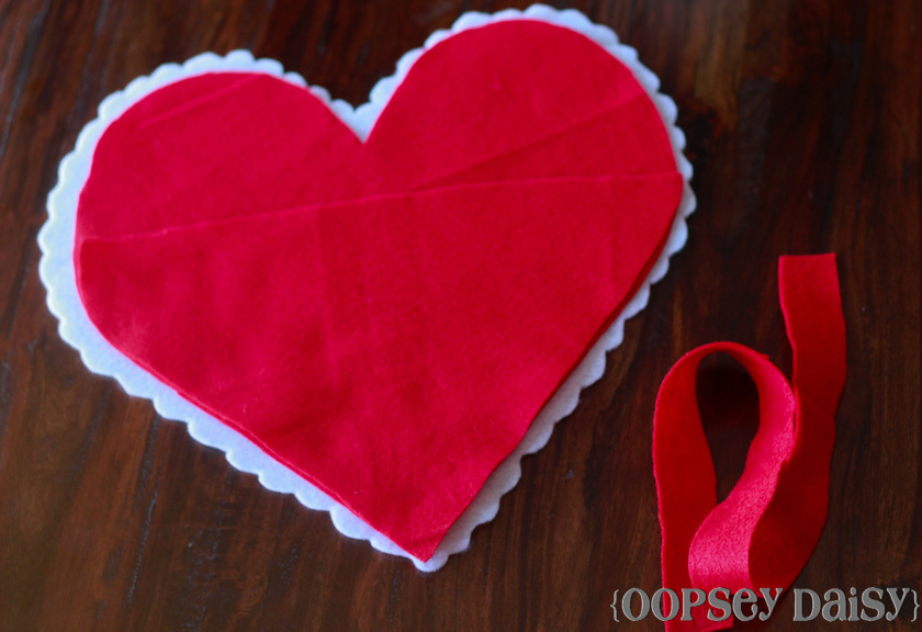 valentine chair pouch_cut out