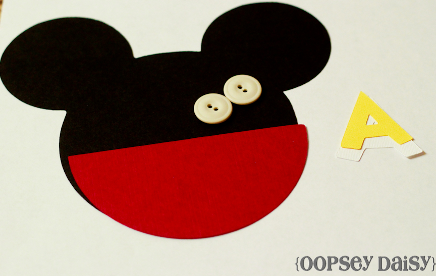 Mickey birthday invitation_paper pieces